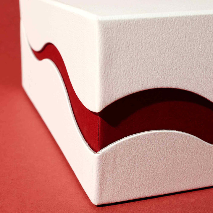 Black Strawberry Gift Box (12 Pieces)